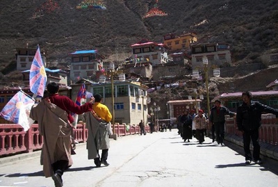 flagiprotestnjarong2010_400